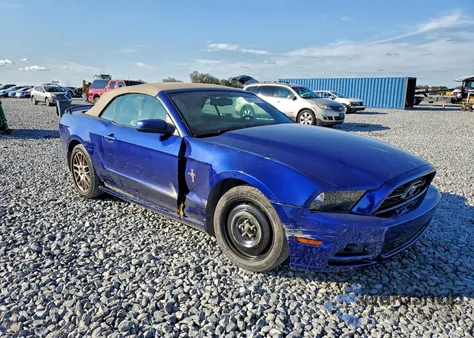 2014 Ford Mustang z USA, uszkodzony, nr VIN 1ZVBP8EM2E5330793